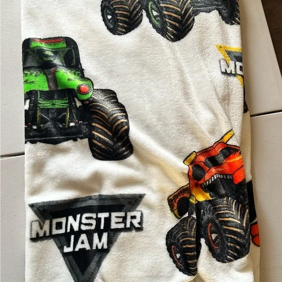 Monster Jam Truck Plush Throw Blanket - Picture 5 of 6